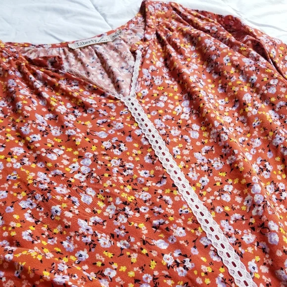 Cottagecore Floral Longsleeve Top - Picture 4 of 4